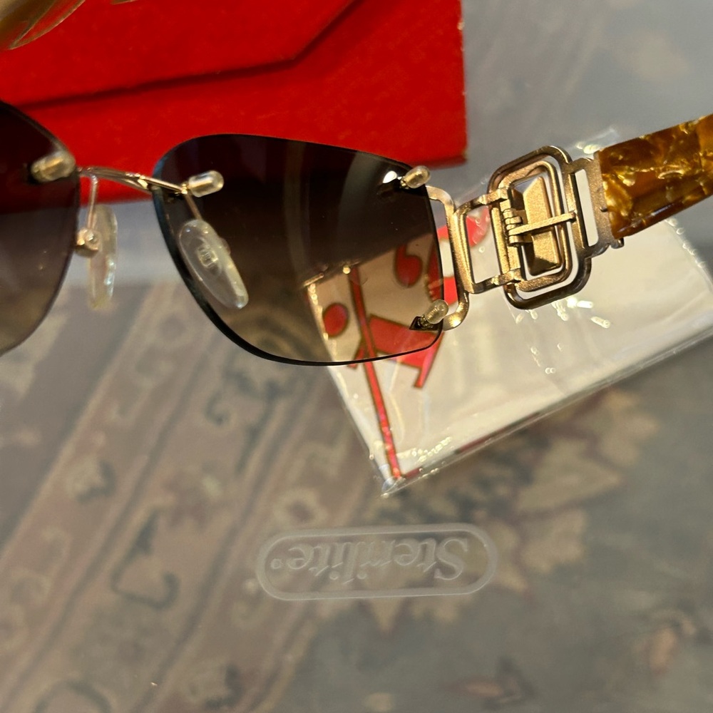 CaviarSunglasses with case